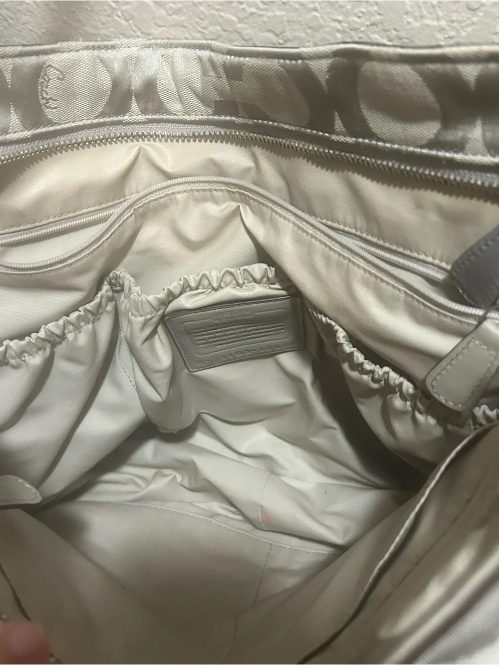 Authentic Coach Women's Signature Tote in Light Gray